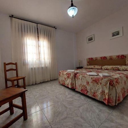 Hostal Restaurante Villa De Sepúlveda Buitenkant foto