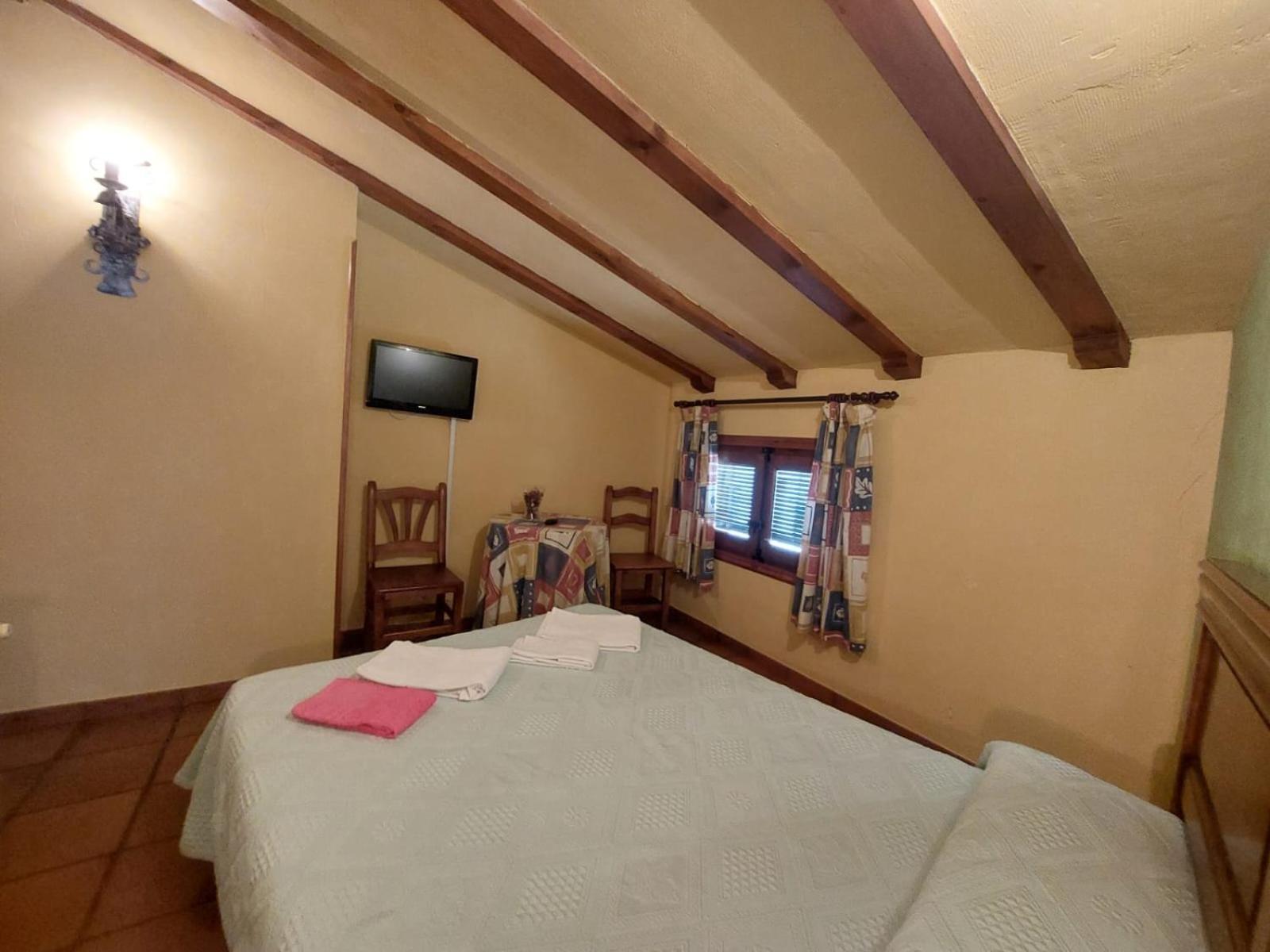 Hostal Restaurante Villa De Sepúlveda Buitenkant foto