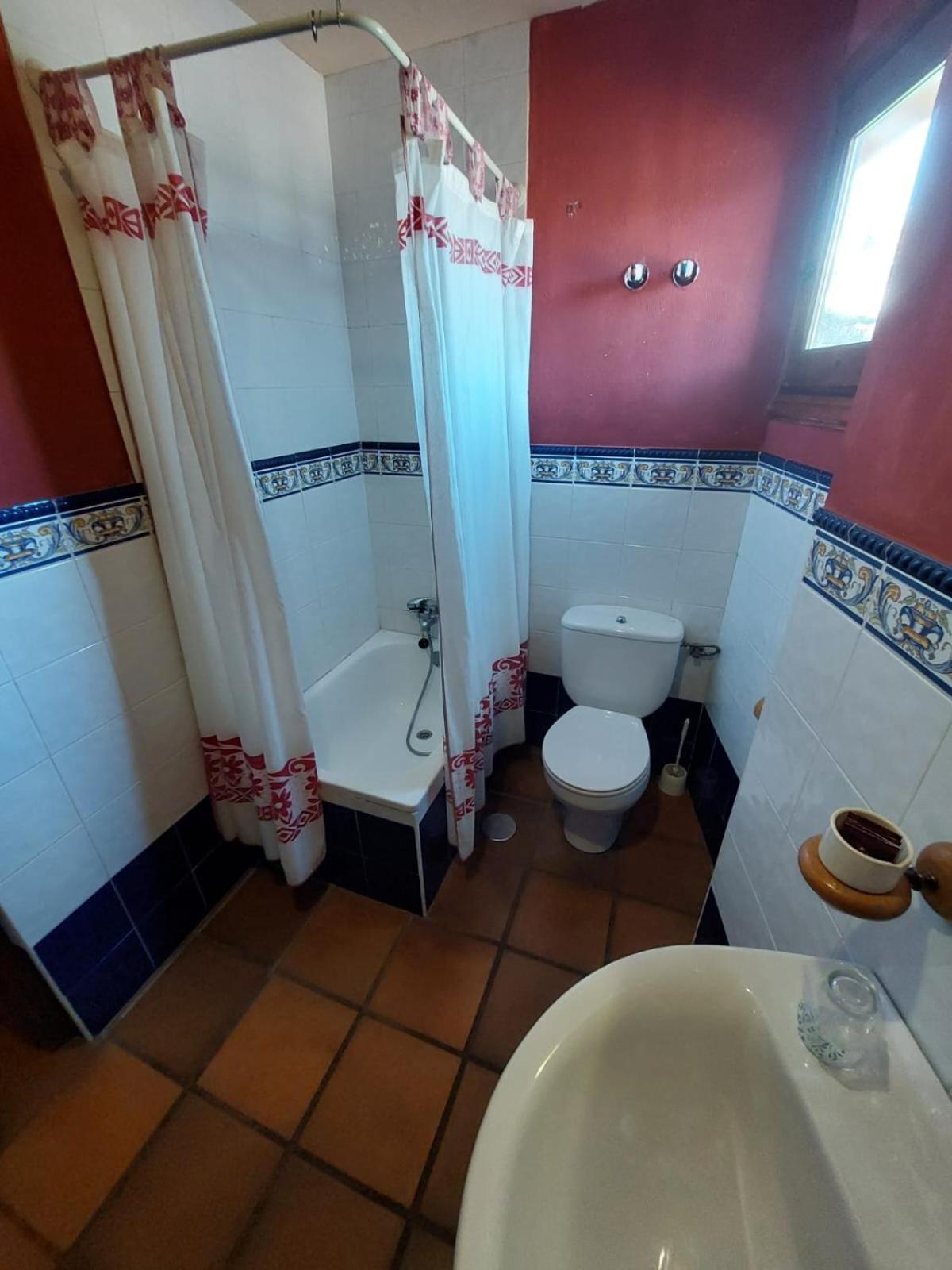 Hostal Restaurante Villa De Sepúlveda Buitenkant foto