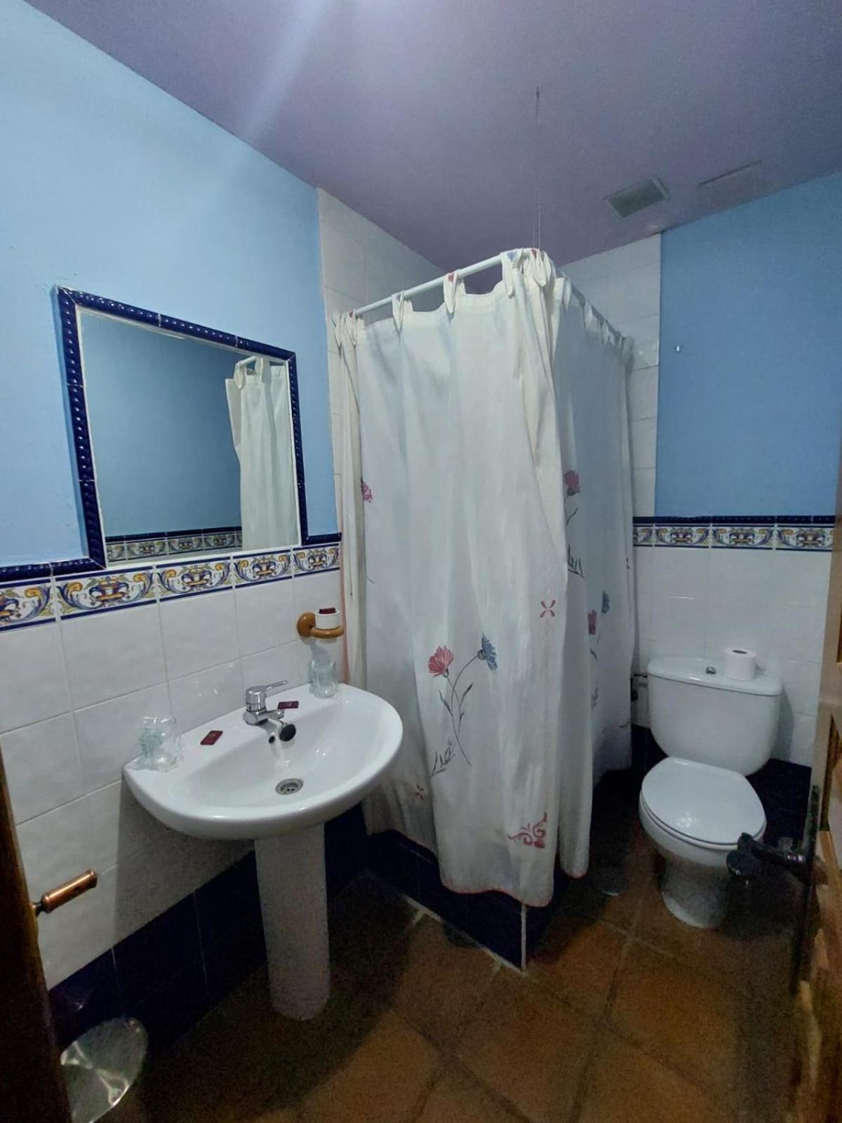 Hostal Restaurante Villa De Sepúlveda Buitenkant foto