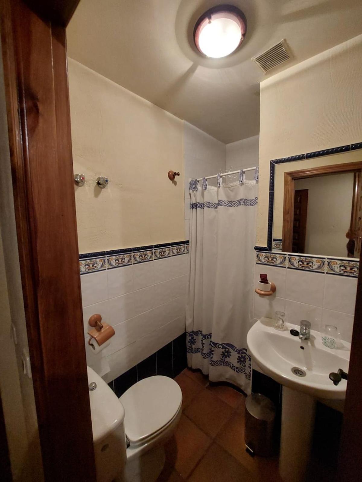 Hostal Restaurante Villa De Sepúlveda Buitenkant foto