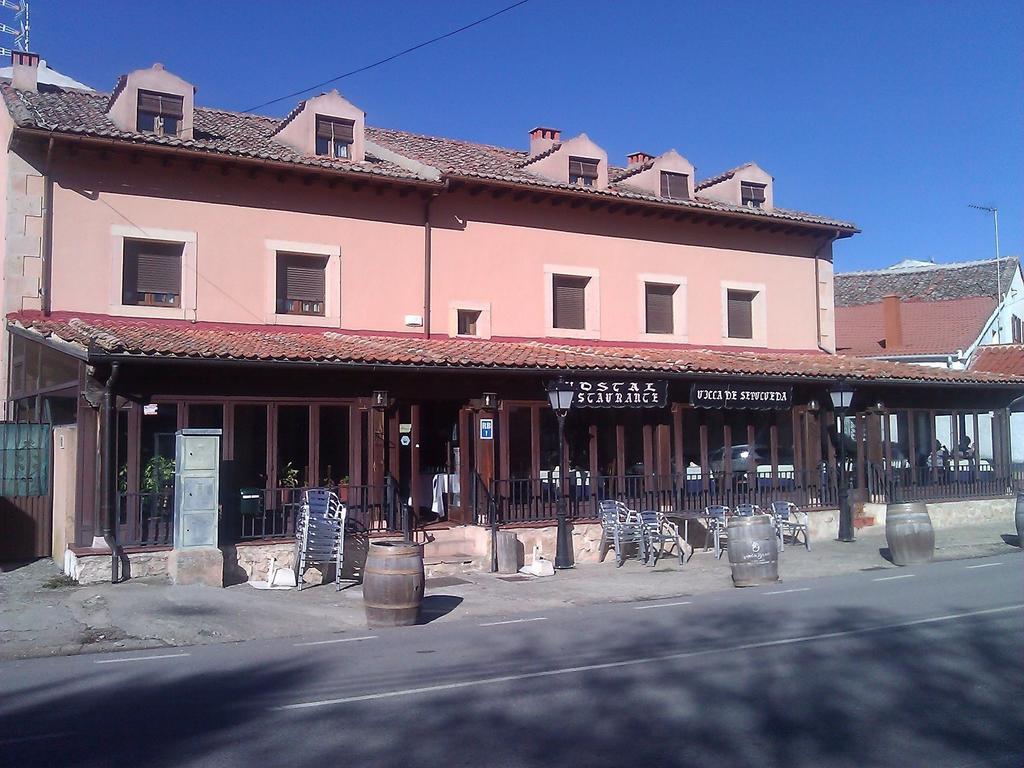 Hostal Restaurante Villa De Sepúlveda Buitenkant foto