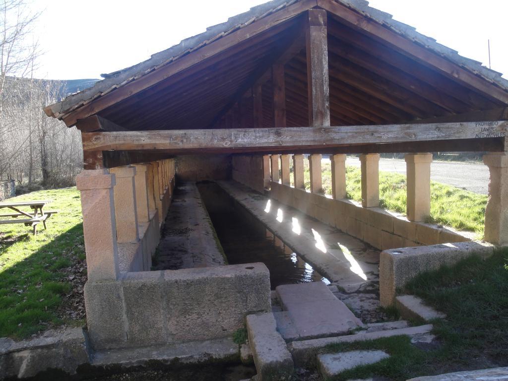 Hostal Restaurante Villa De Sepúlveda Buitenkant foto
