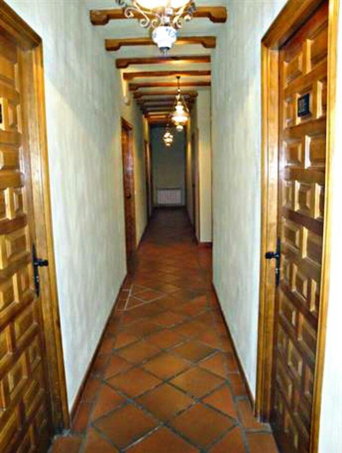 Hostal Restaurante Villa De Sepúlveda Buitenkant foto